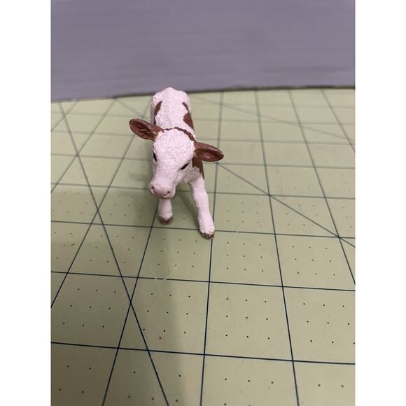 Schleich SIMMENTAL CALF Baby Cow 2015 Farm Figure Brown & White Toy Figurine - Picture 4 of 7